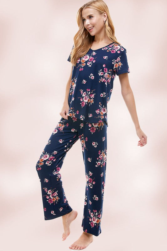 Loungewear set for women's floral pajama set