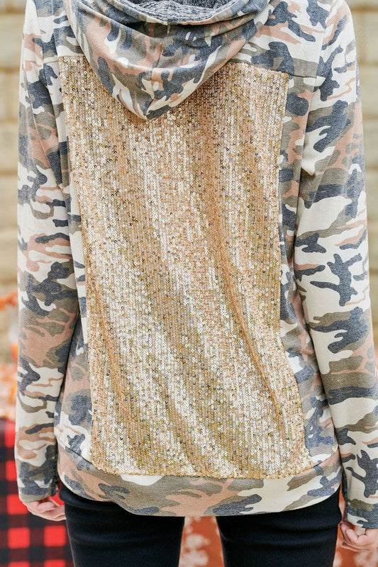 CAMOUFLAGE PRINTED HOODED TOP